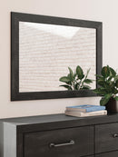 Hollivern Bedroom Set